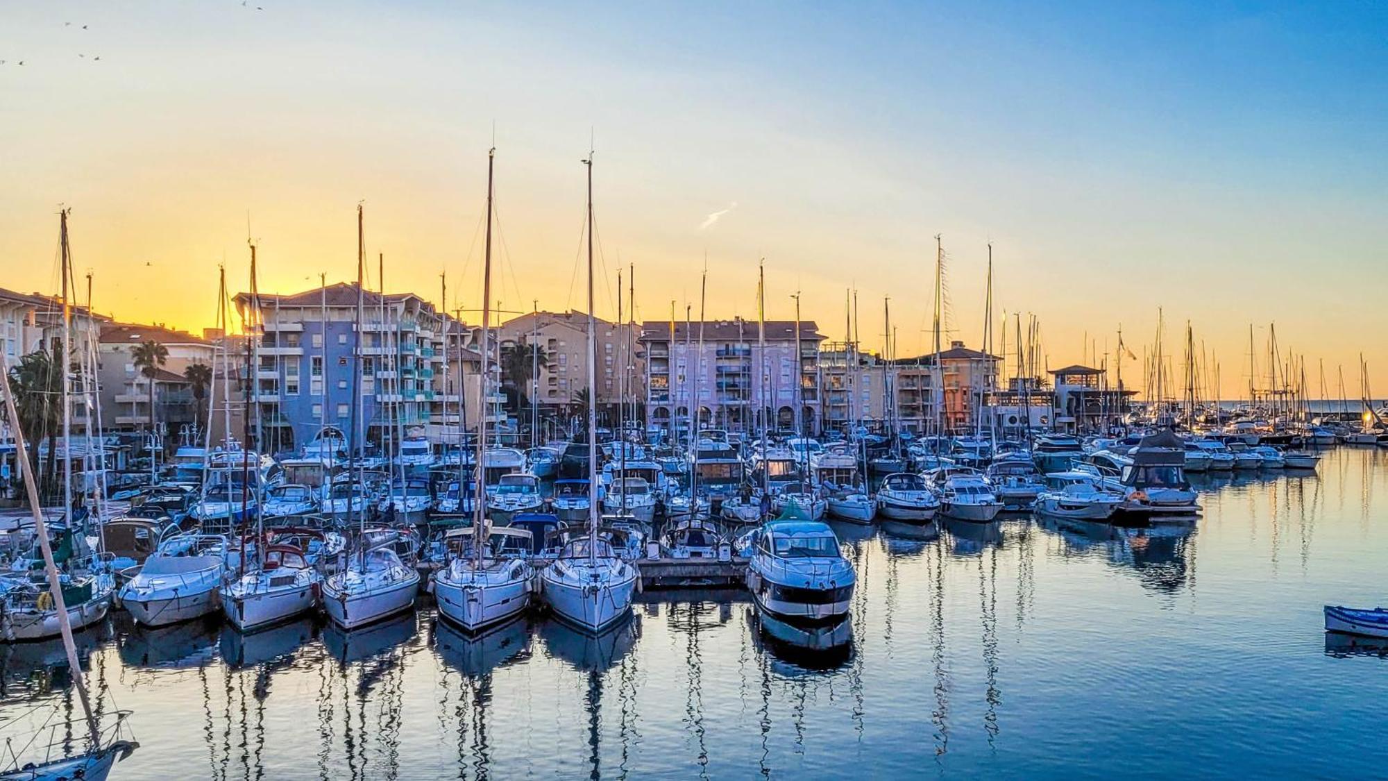 Tres Jolie A 2 Minutes De La Et Du Port De Appartement